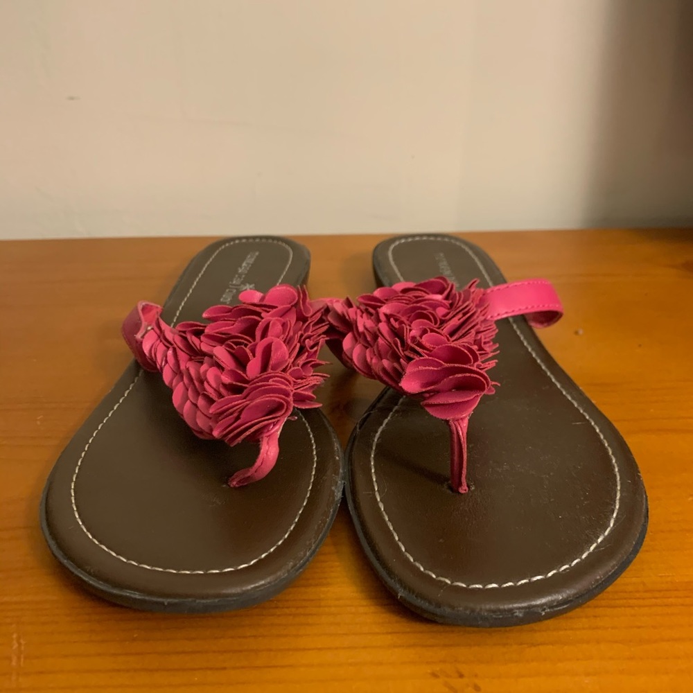2 for $20 Hot Pink Montego Bay Club Sandals - Picture 2 of 4